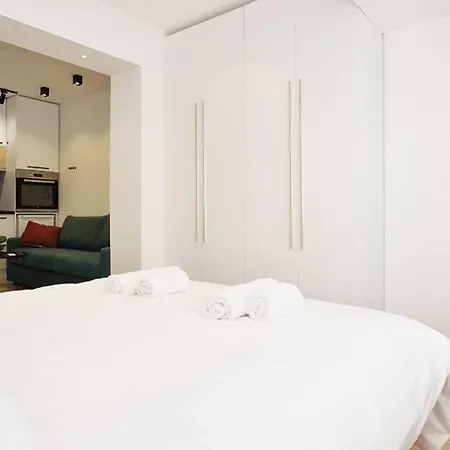 Lina -tia Cozy Studio In Shopping District * Tirana